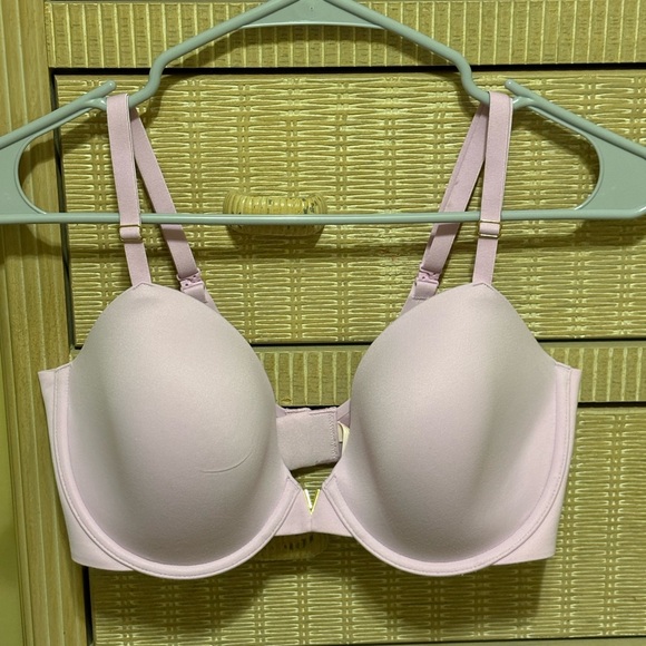 Victoria’s Secret Love Cloud Demi 34DD - Picture 1 of 6